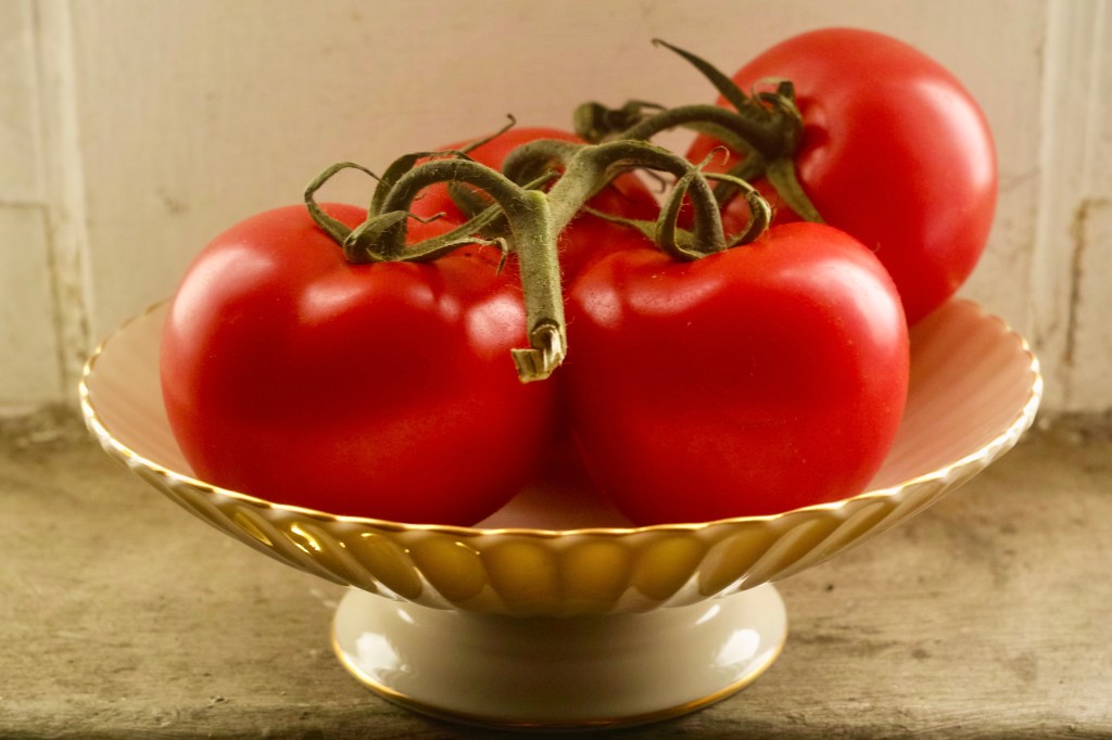 Tomatoes on the Vine on the&nbsp;Sill