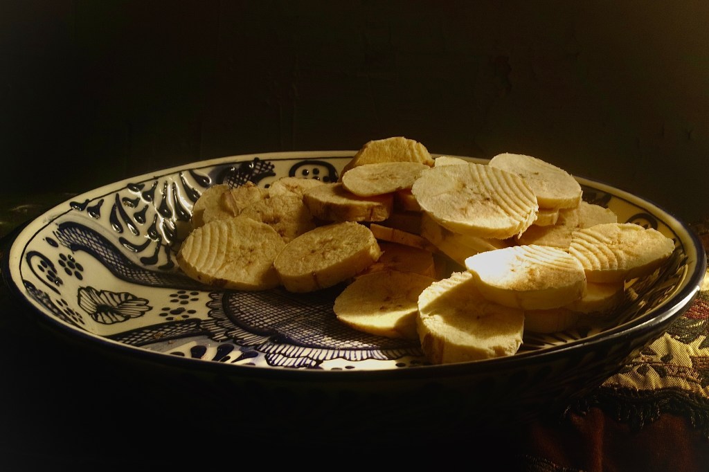 Plantains on Mexican&nbsp;ceramic