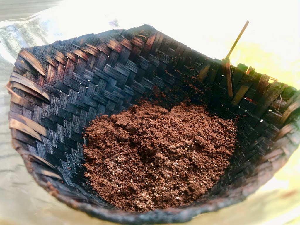 A very mild breath of&nbsp;cardamom