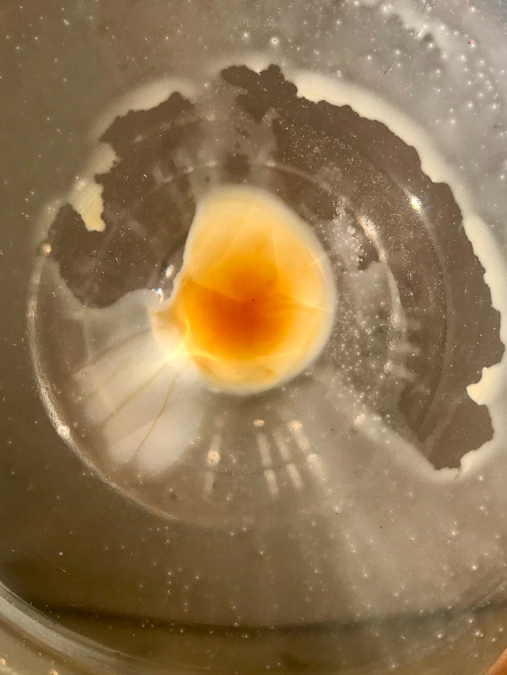 Coffee rests with sweetened condensed milk, and&nbsp;saffron