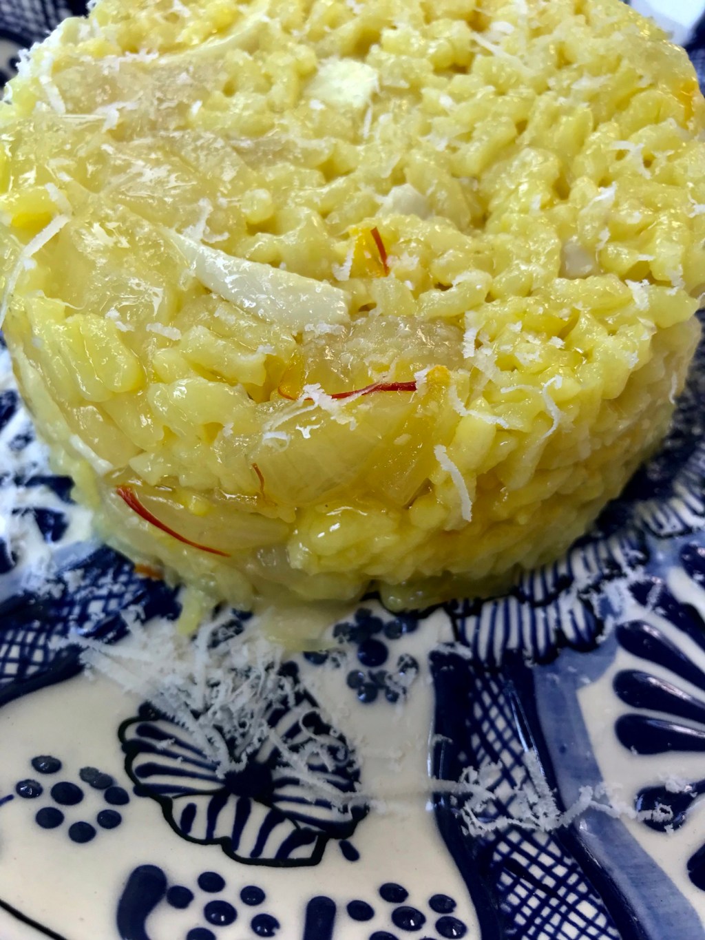 Arborio rice with saffron and garlic&nbsp;cloves