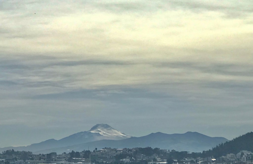 From a roof terrace — 8h39 IV 19&nbsp;2025